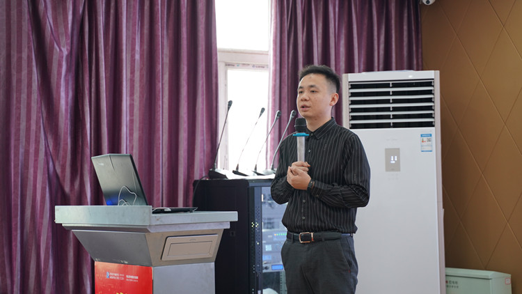 大咖新華行|為青年學(xué)子就業(yè)保駕護(hù)航