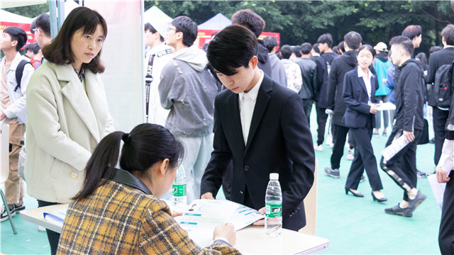 就業(yè)薪資屢創(chuàng)新高，學(xué)技正當(dāng)時(shí)，來(lái)年三月好就業(yè)