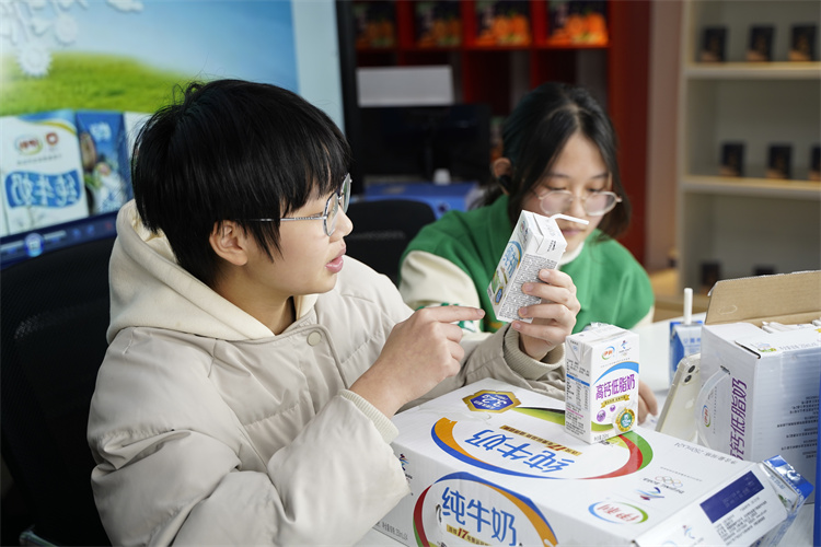 四川新華“雙十二”教育嘉年華系列活動火爆來襲?！