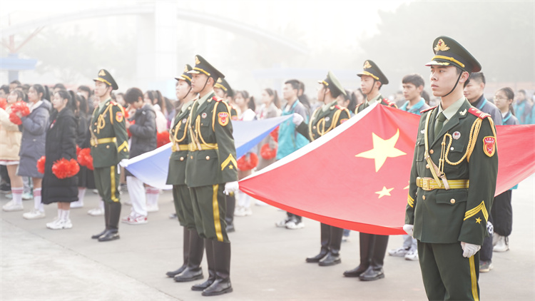 超“燃”運(yùn)動會！成都新華冬季運(yùn)動會“圖”擊現(xiàn)場！