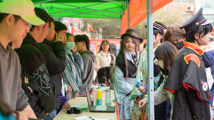 新華社團(tuán)，青春的模樣！