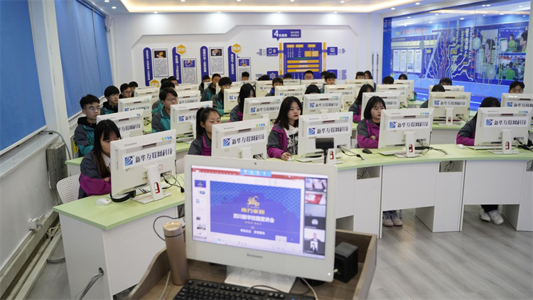 春招進(jìn)行時，企業(yè)“上門”預(yù)定新華電腦畢業(yè)生！