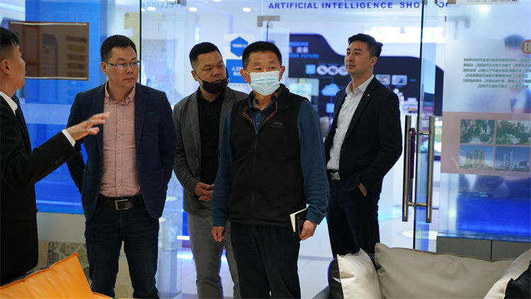 熱烈歡迎智能制造企業(yè)走進(jìn)成都新華交流學(xué)習(xí)指導(dǎo)！