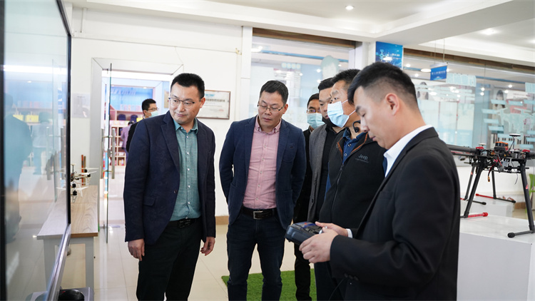 熱烈歡迎智能制造企業(yè)走進(jìn)成都新華交流學(xué)習(xí)指導(dǎo)！