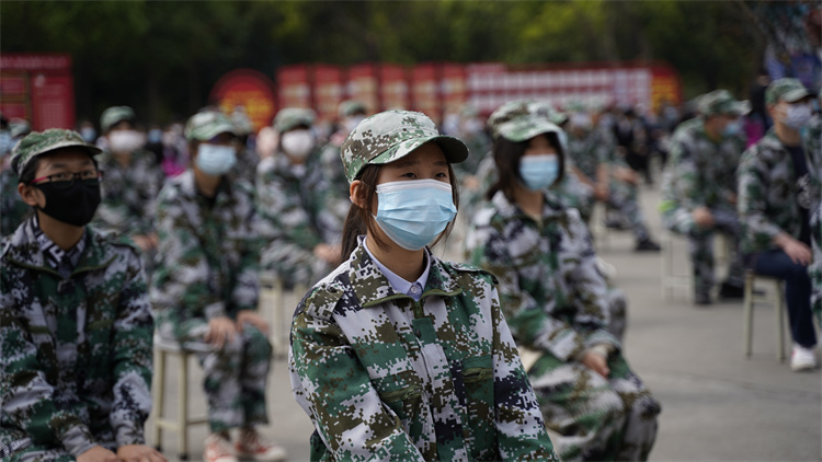 新起點(diǎn)再出發(fā)|成都新華高級技工學(xué)校升格揭牌儀式盛大啟幕！