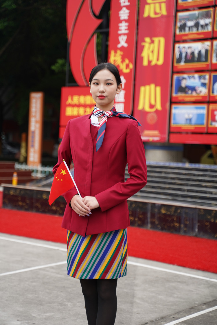 祖國頌！新華迎國慶，祝?！罢b”祖國