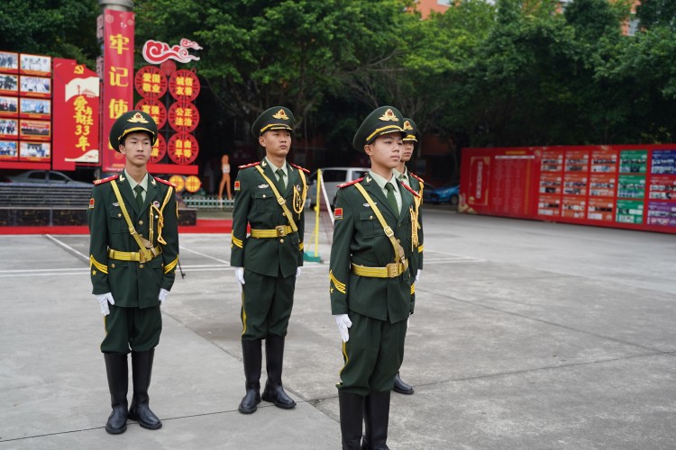 新華國旗護衛(wèi)隊|青春與國旗同在！