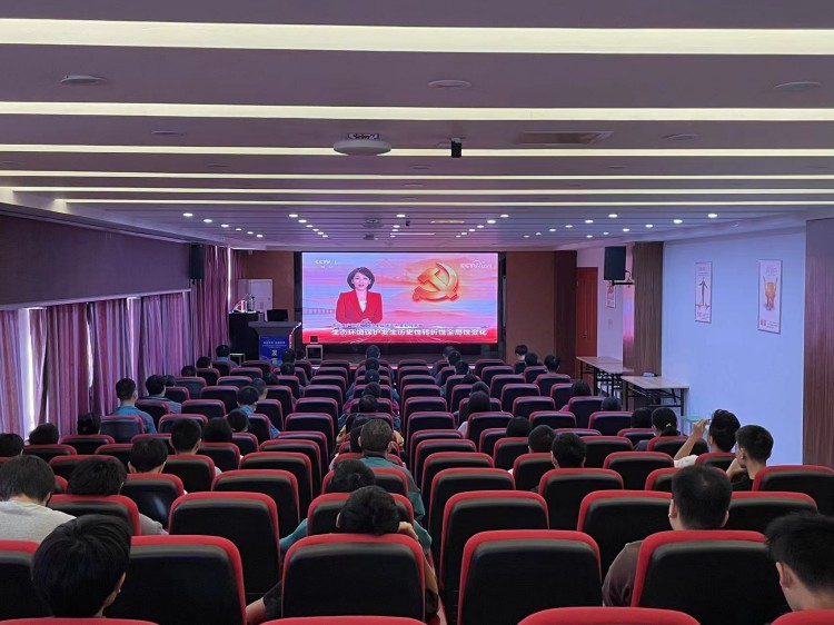 二十大奮進(jìn)譜華章，新華緊隨育棟梁