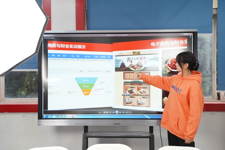 優(yōu)秀學子|京東實習再得佳績，新華學習更創(chuàng)新高