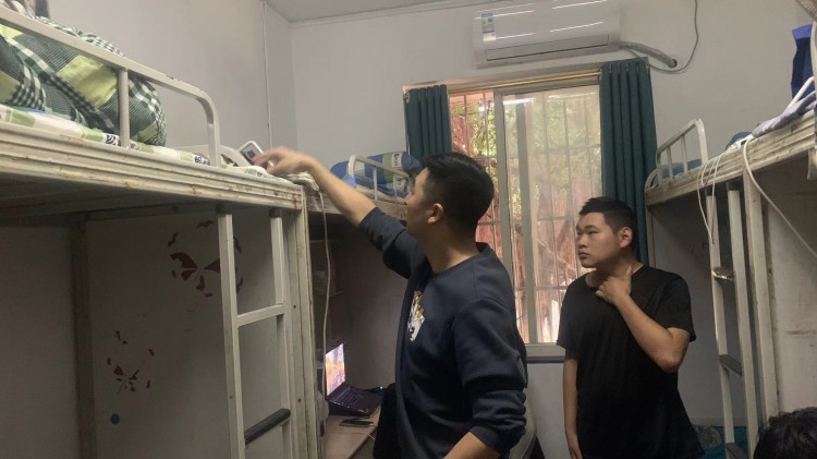 筑牢安全防線，建設(shè)新華校園