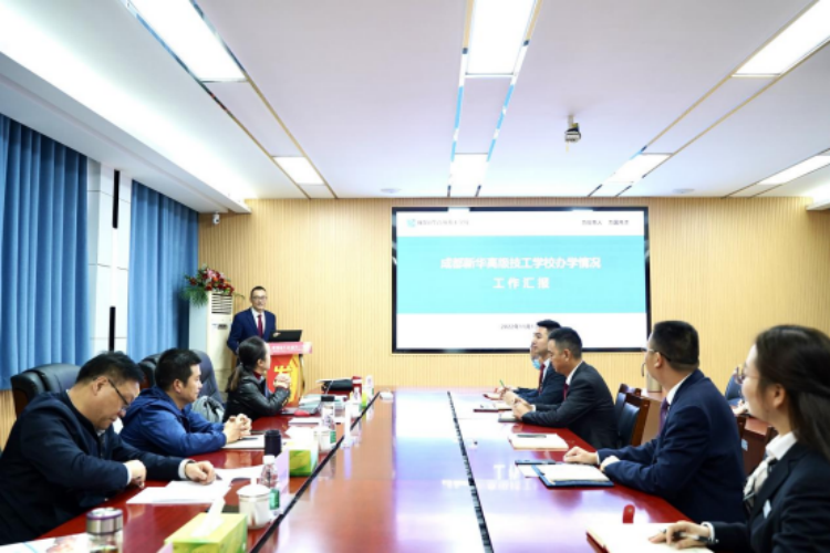 成都市技工院校規(guī)范辦學(xué)評估工作組一行蒞臨我校開展規(guī)范辦學(xué)評估工作