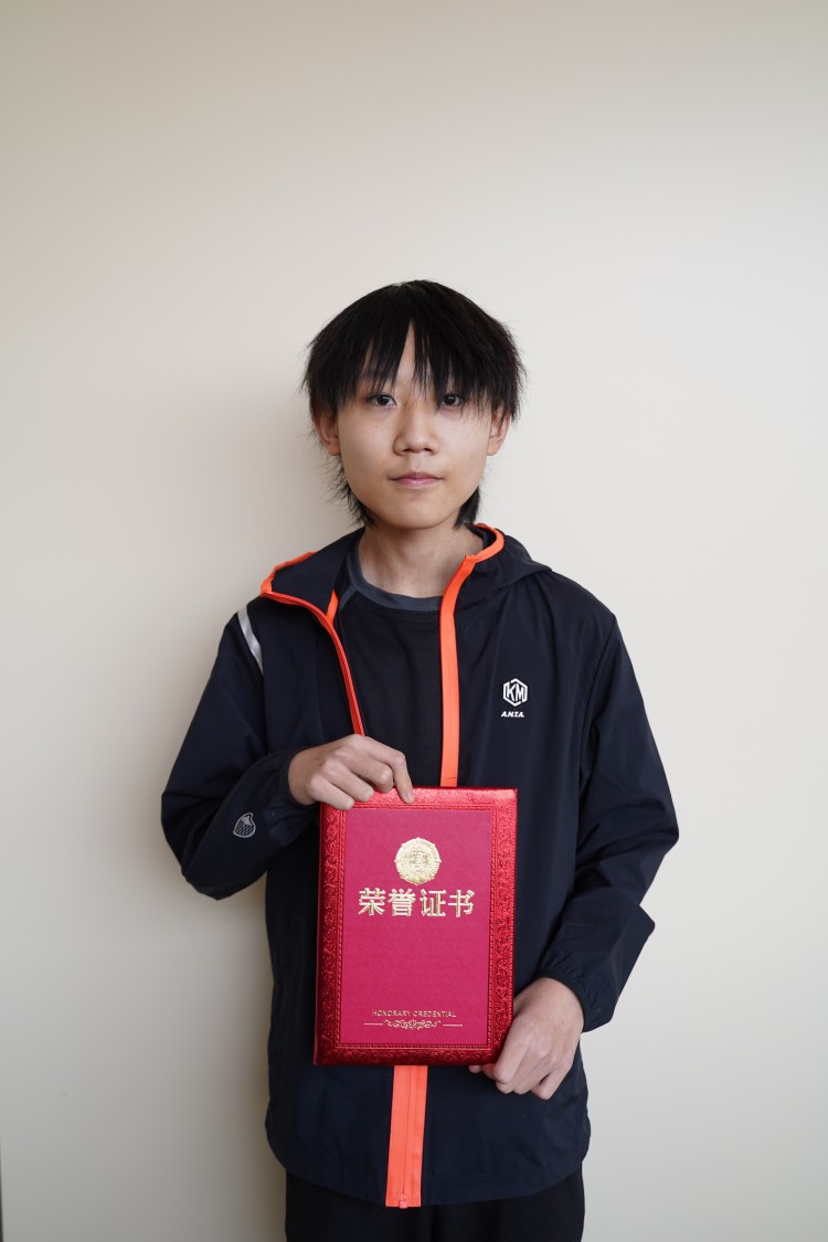 優(yōu)秀學(xué)子|競(jìng)無(wú)止競(jìng)，奔赴熱愛(ài)