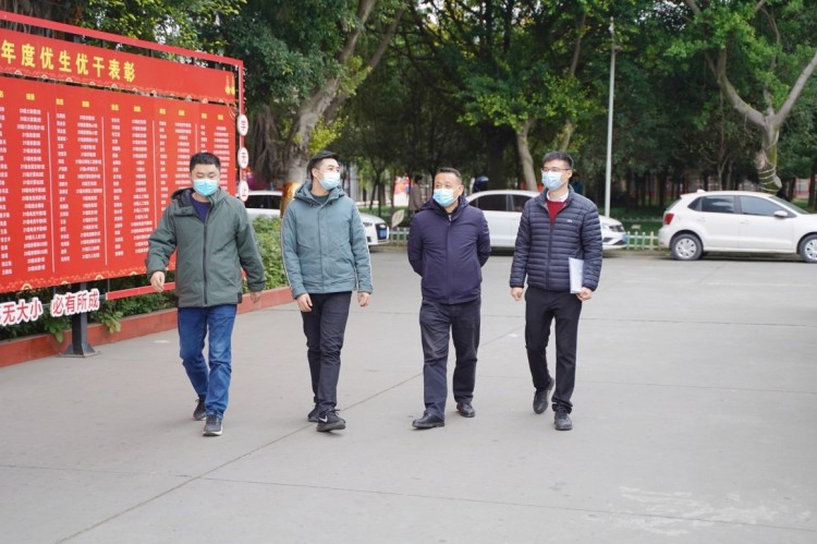 同舟共濟筑防線 堅定信心抓安全