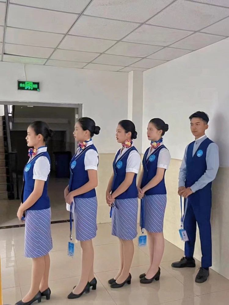 優(yōu)秀學(xué)子|逐夢(mèng)藍(lán)天，共赴未來(lái)