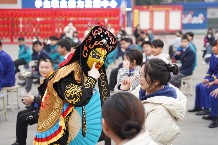 卯兔接福鬧元宵，遺風(fēng)佳韻匯佳節(jié)