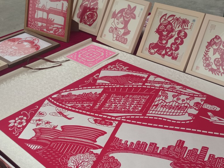 卯兔接福鬧元宵，遺風(fēng)佳韻匯佳節(jié)