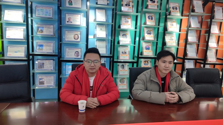 載譽(yù)而歸，授業(yè)解惑|榮譽(yù)學(xué)子咨詢?nèi)栈馃醽硪u