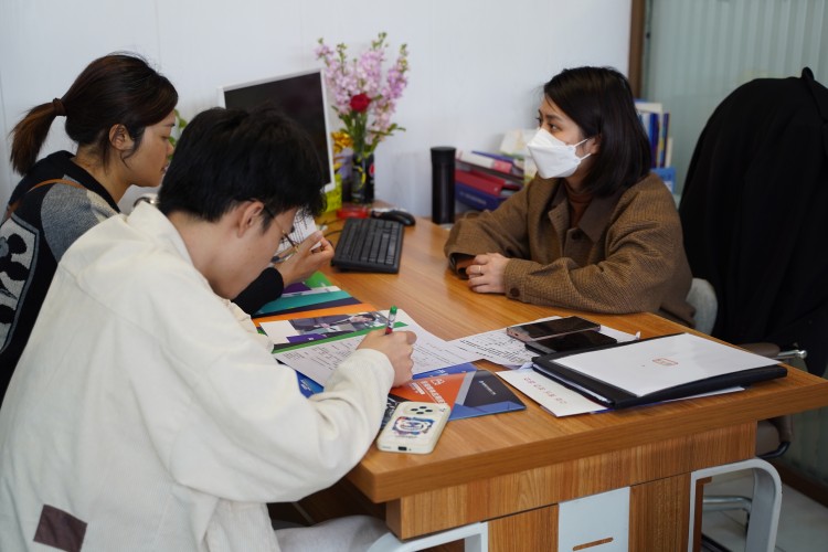 成都新華高級技工學(xué)校330職教周咨詢周如火如荼進(jìn)行中......