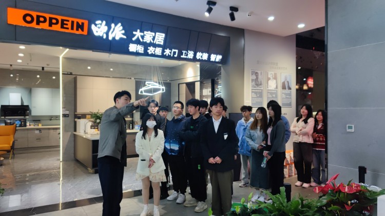 萬生進千企、百家進校園