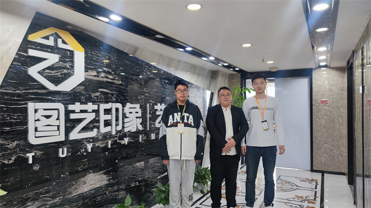 心系學子每一步，就業(yè)回訪送真情