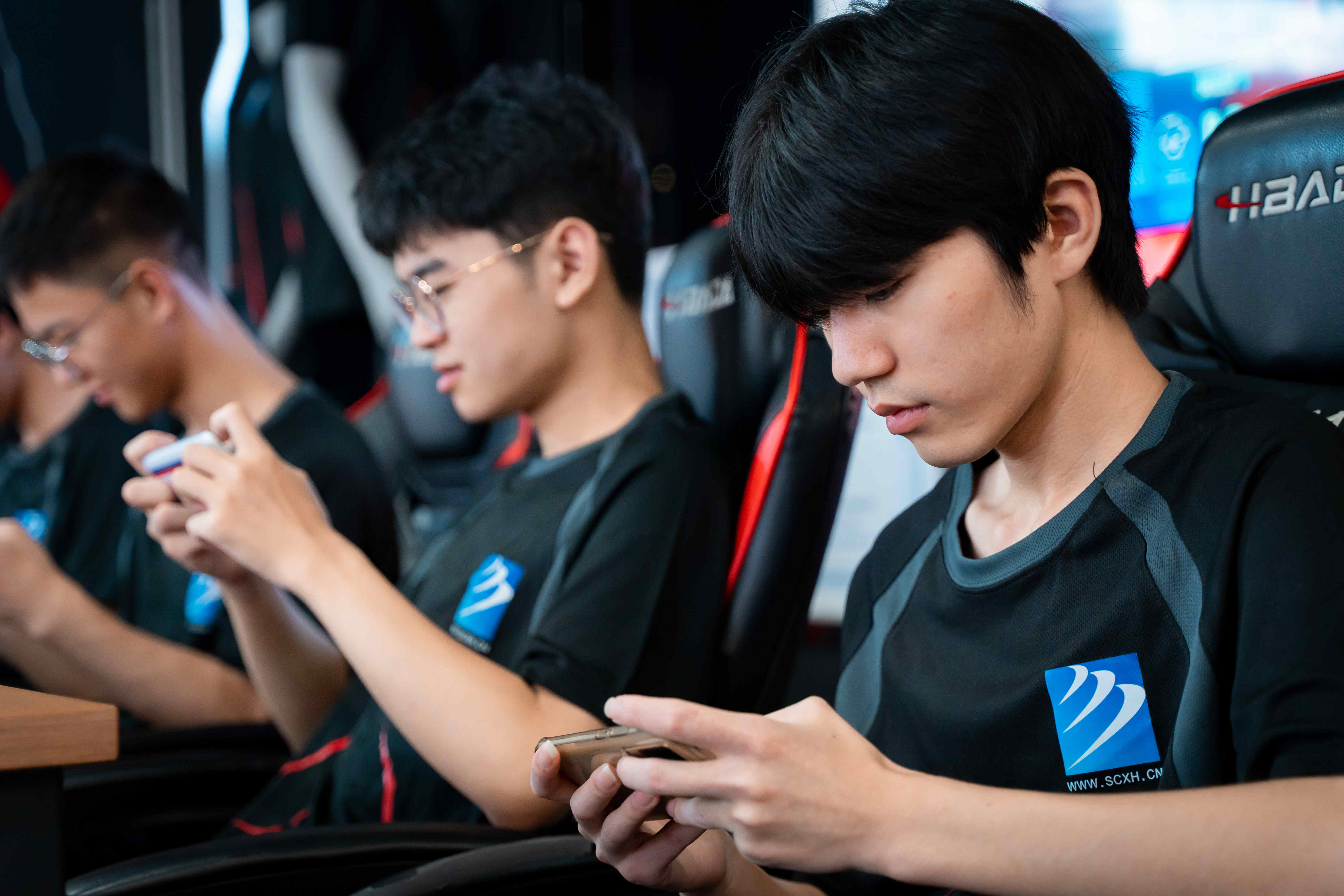 激情燃燒，王者榮耀戰(zhàn)歌嘹亮！