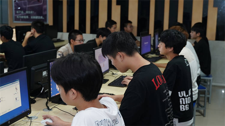 軍訓(xùn)后開學(xué)第一周，一起來看活力滿滿的大家