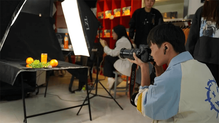 孩子不想上學(xué)，選擇打工還是來成都新華學(xué)技術(shù)