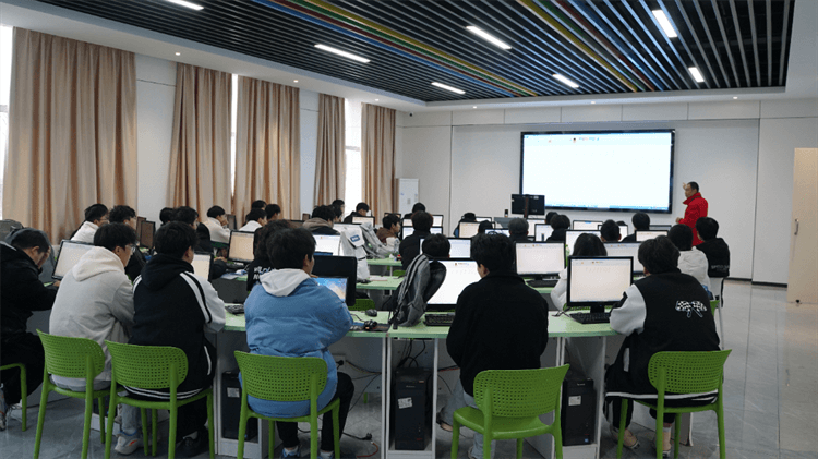 初三被分流了，如何選擇合適的學(xué)校？