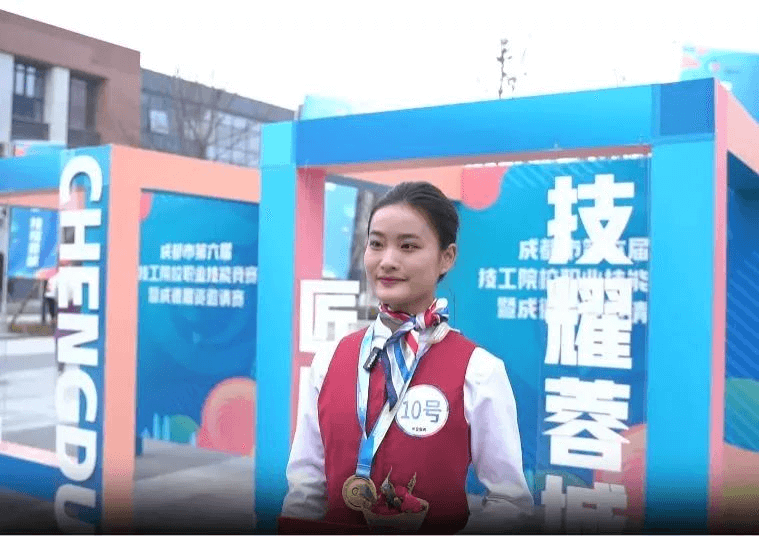 新華青年說—關(guān)于青春，來看新華學(xué)子怎么說