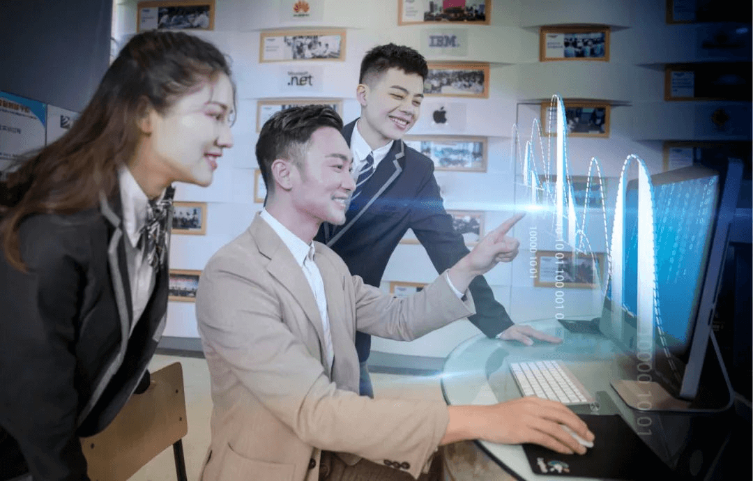 “白領(lǐng)”過(guò)剩？有一技之長(zhǎng)更有安全感！