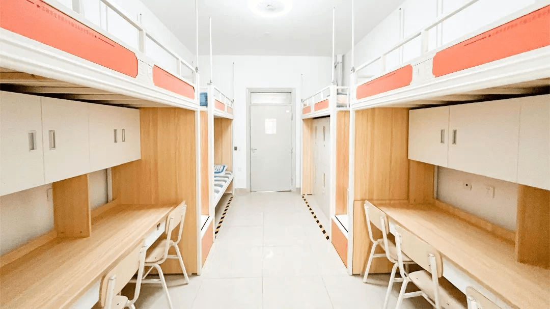 開學季！在成都新華開啟不一樣的校園生活