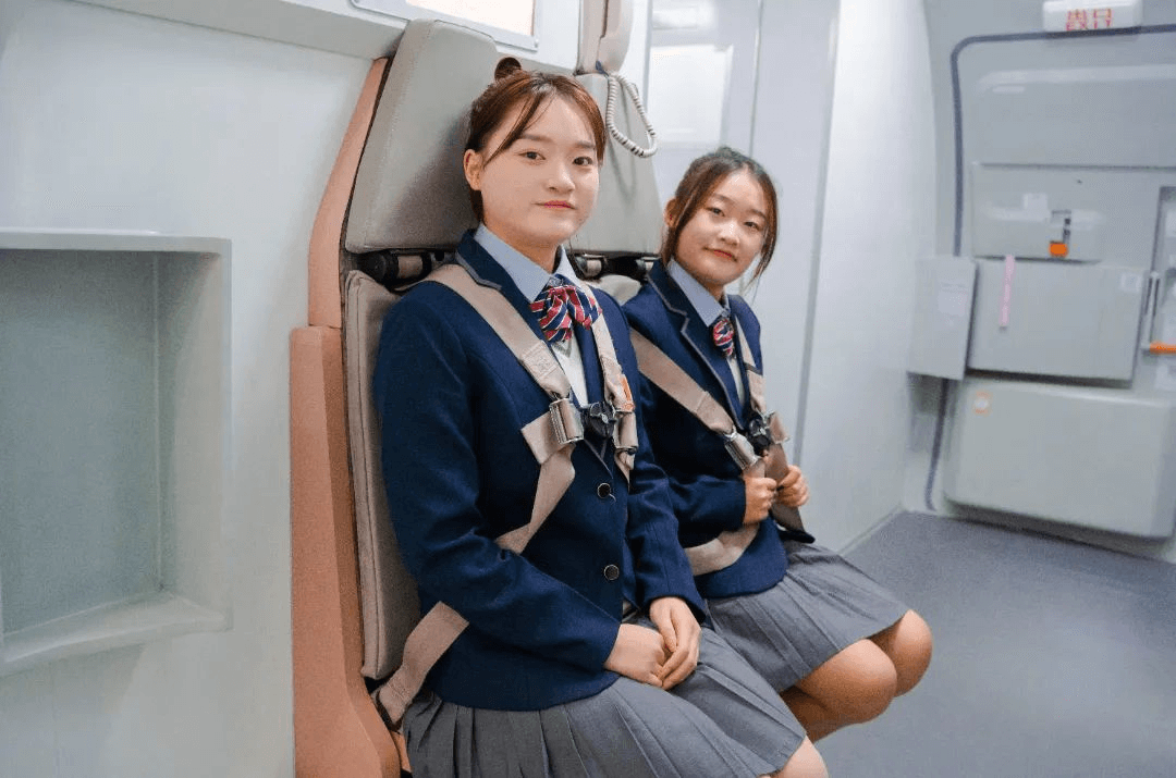 老朋友，新同學(xué) | 相聚新華，夢(mèng)想起航