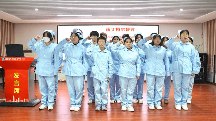 每天一個(gè)斷舍離,在成都新華成為更好的自己