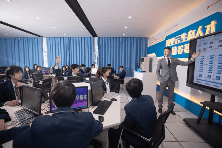 選擇技工教育|一文詳解技工院校升學及就業(yè)情況